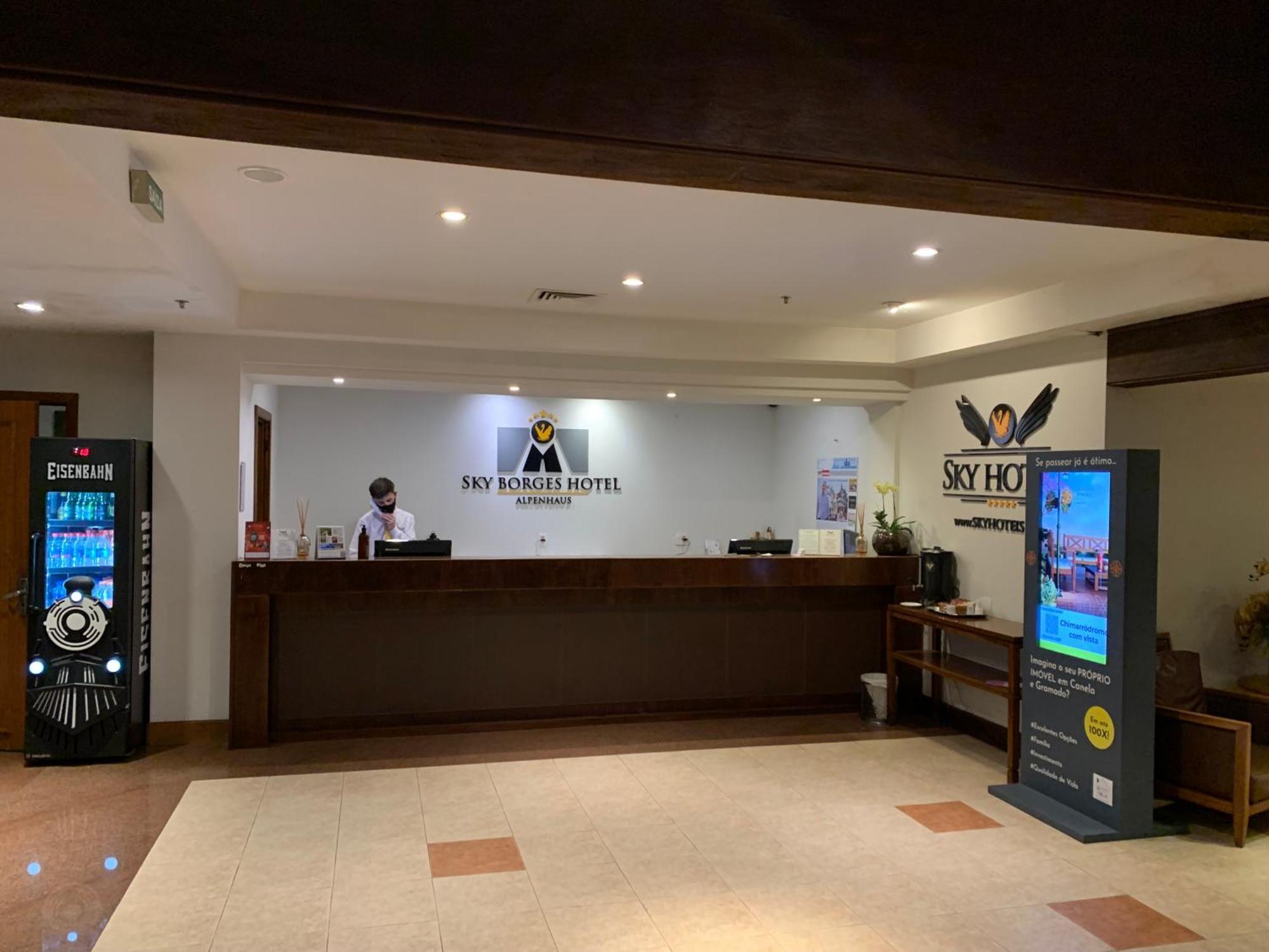 Apart-Hotel Em Gramado, Padrao 4 Estrelas, No Centro Екстериор снимка