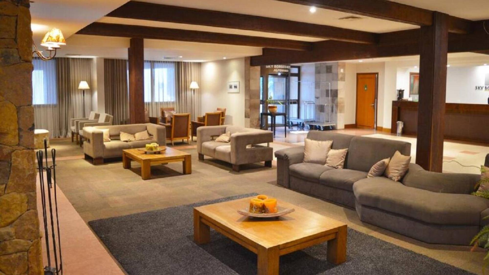 Apart-Hotel Em Gramado, Padrao 4 Estrelas, No Centro Екстериор снимка