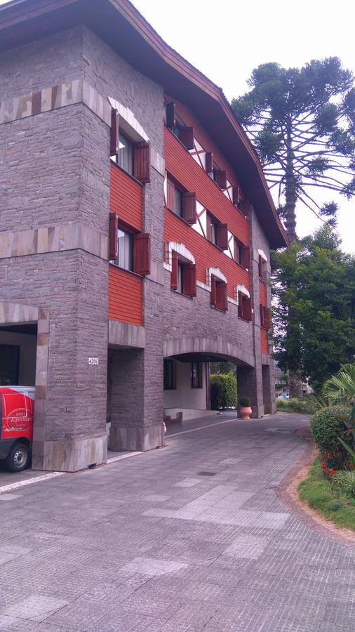 Apart-Hotel Em Gramado, Padrao 4 Estrelas, No Centro Екстериор снимка